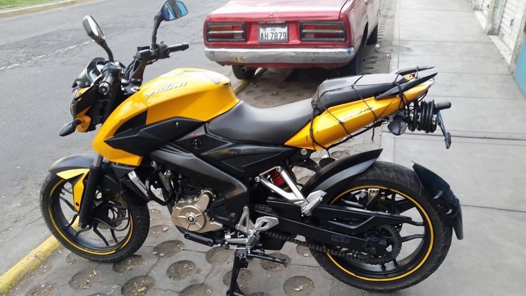 Moto pulsar ns 200