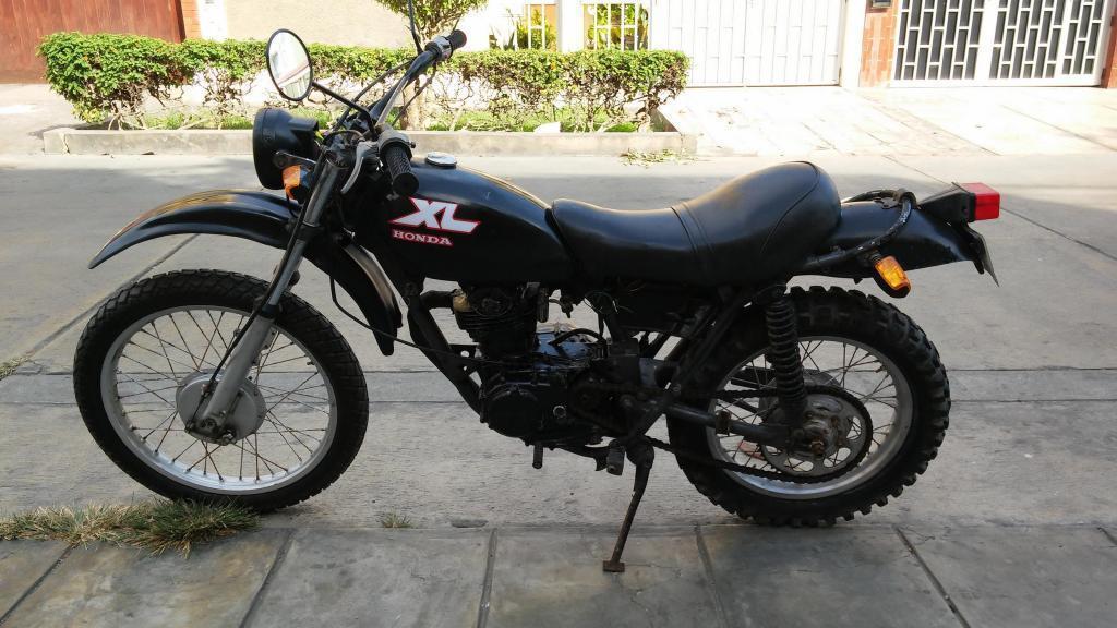 Remato Moto Honda XL 250 del año 82