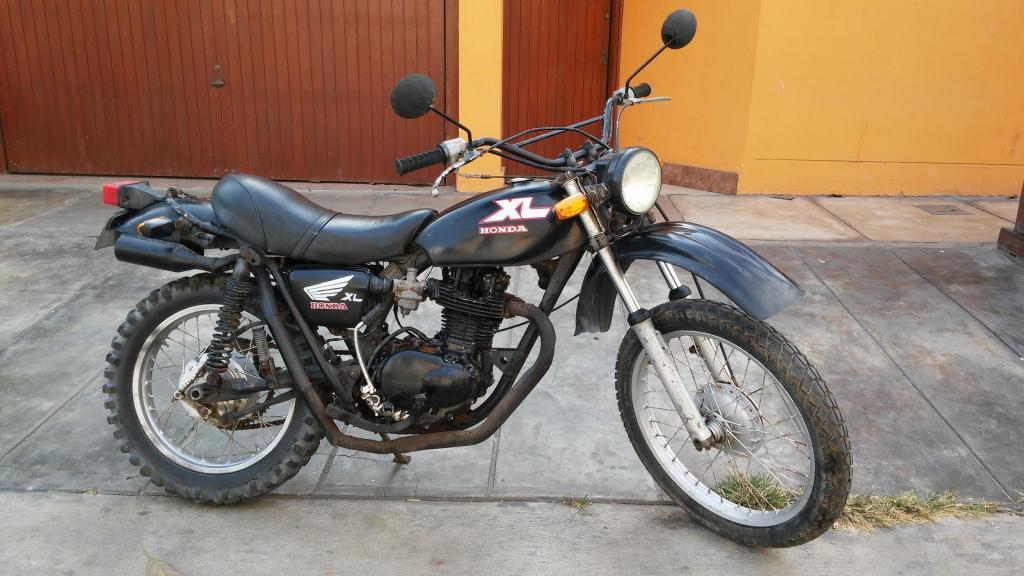 Remato Moto Honda XL 250 del año 82