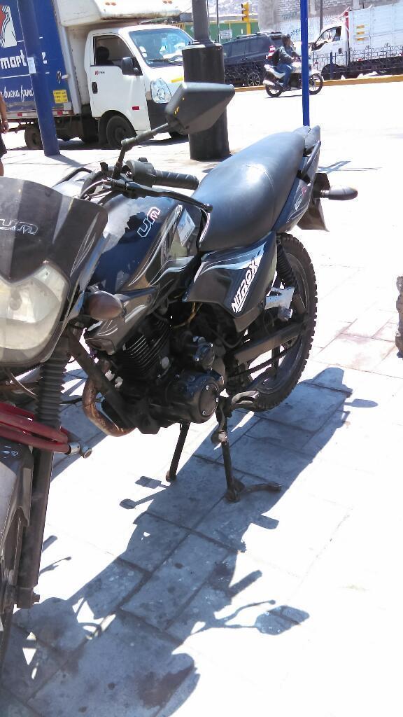 Vendo Moto Uvm