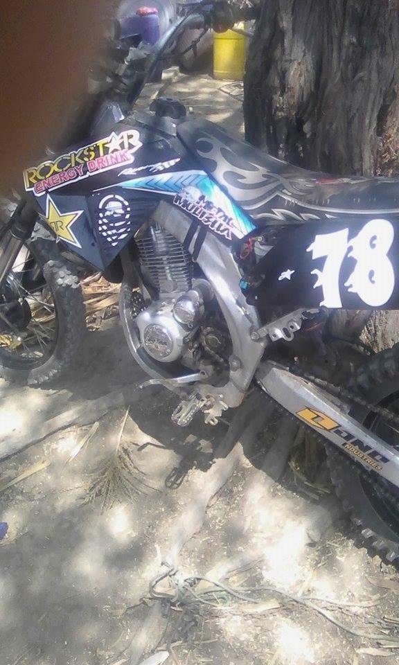 Motocross con motor chino