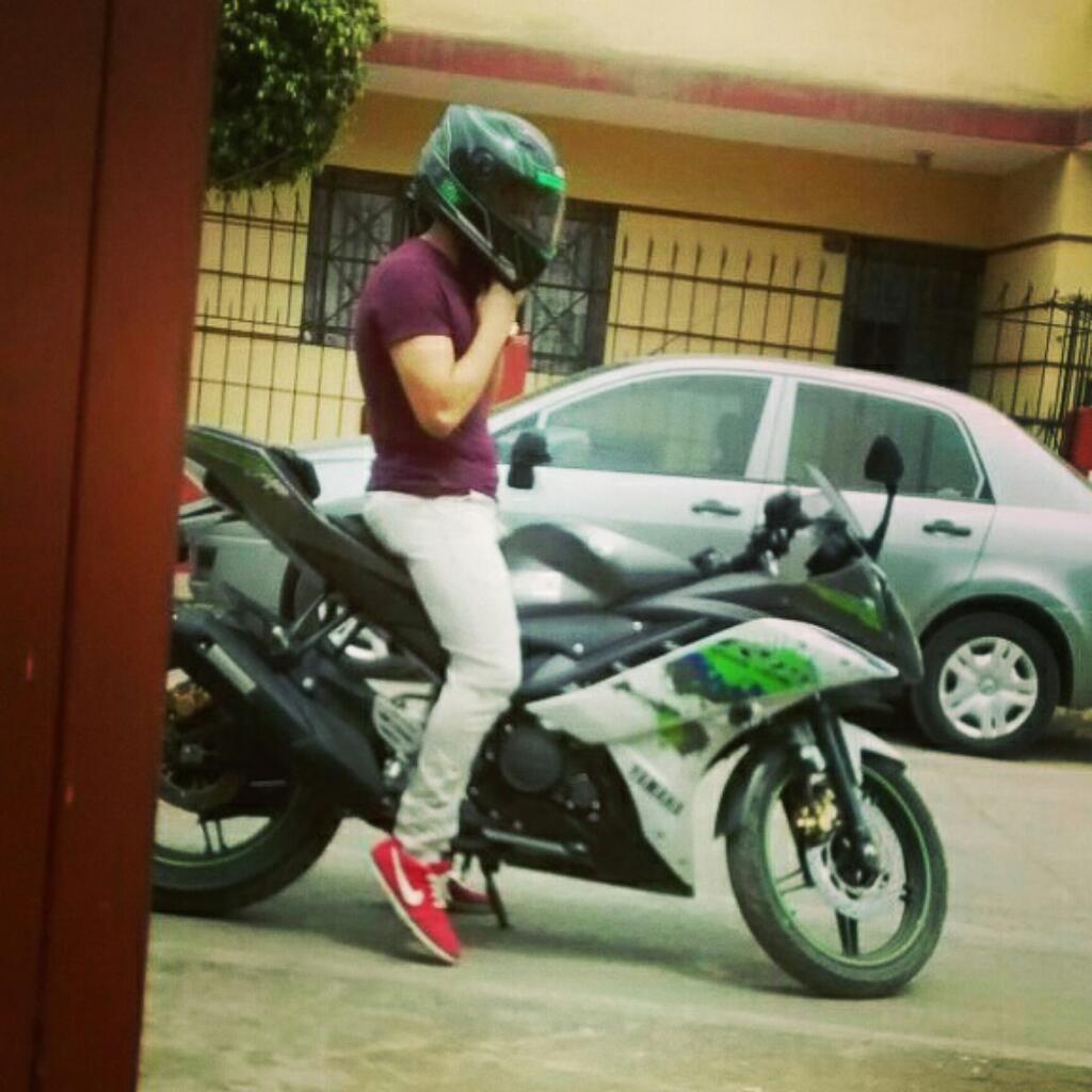 Se Vende Yamaha R15 2016 por Viaje