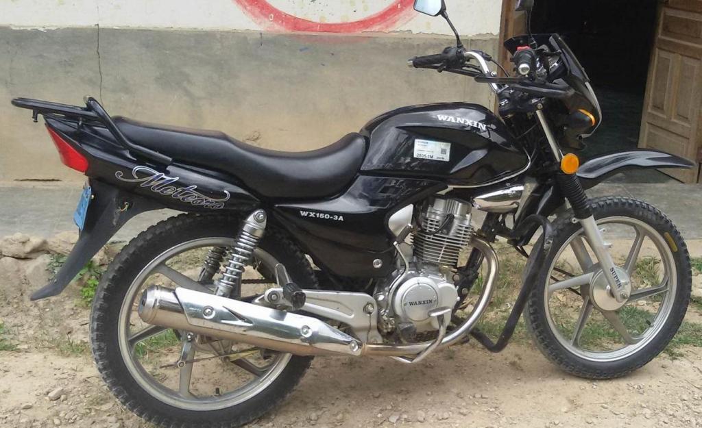 VENDO MOTO MOTIVO DE VIAJE