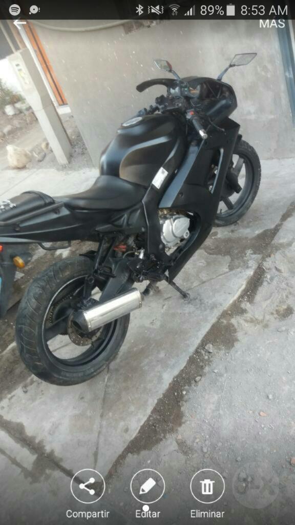 Moto Ssenda 2011