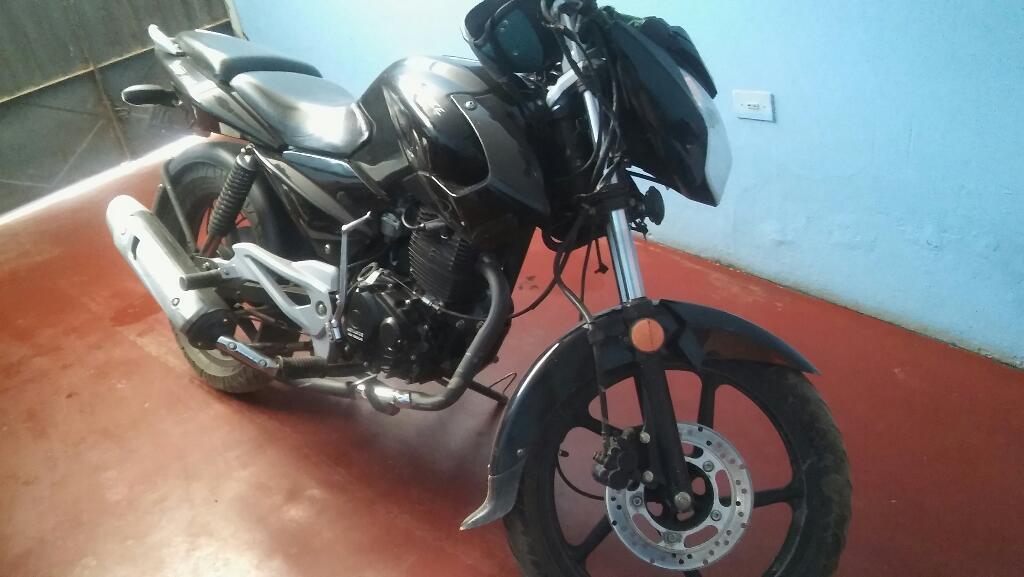 Vendo Moto Advance Motor 200 con Soat