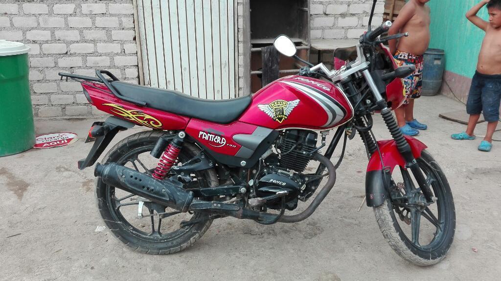 Moto Pantera Rojo