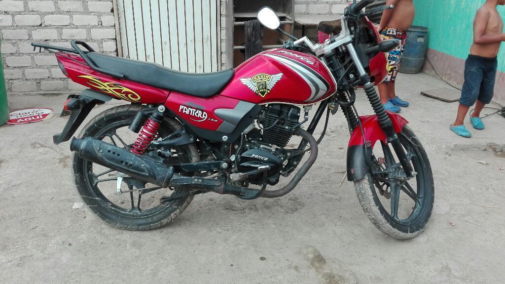Moto Pantera Rojo