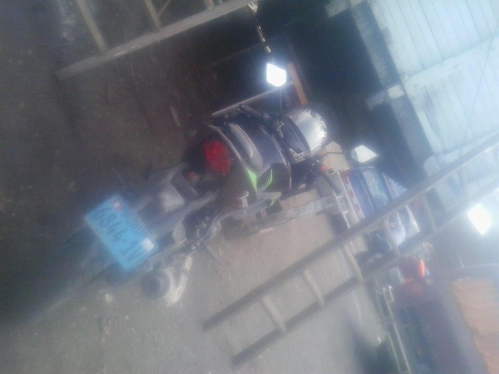 VENDO MOTO MARCA RAYDER AÑO 2012