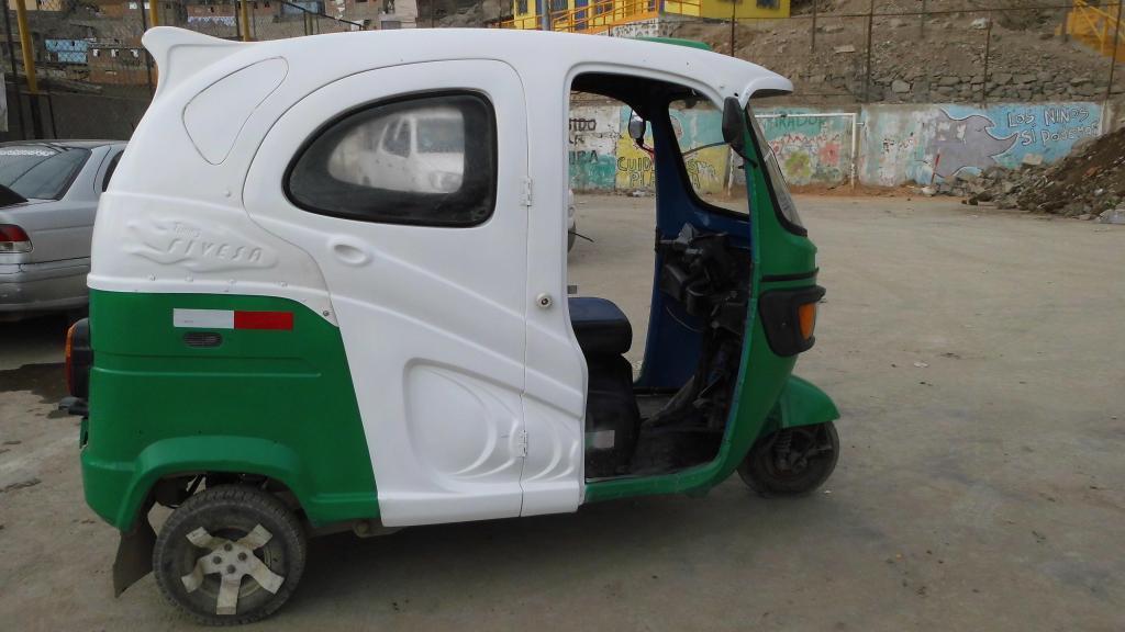 SE VENDE MOTOTAXI 4 TIEMPOS DUAL DEL AÑO 2013 OCACION