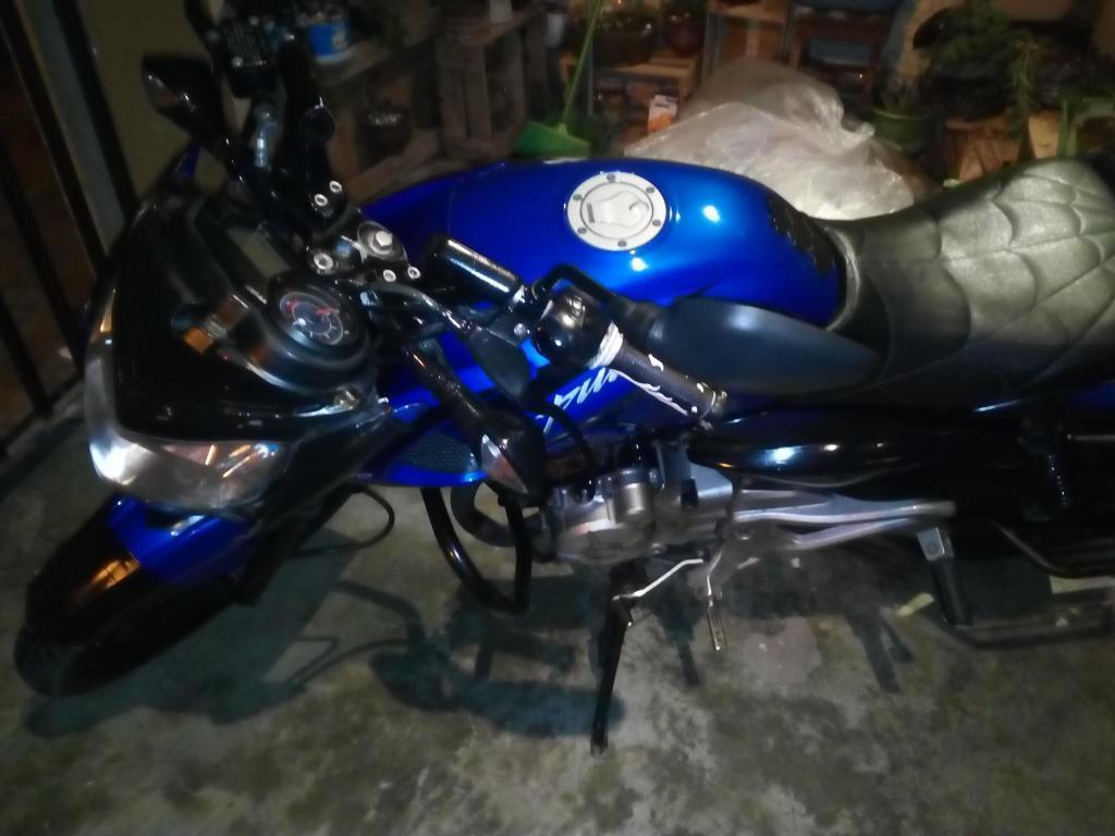 MOTO PULSAR 135 LS