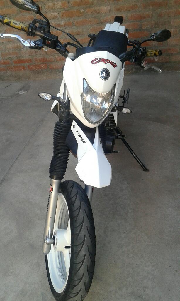 Vendo Moto Yamaha Xt 225
