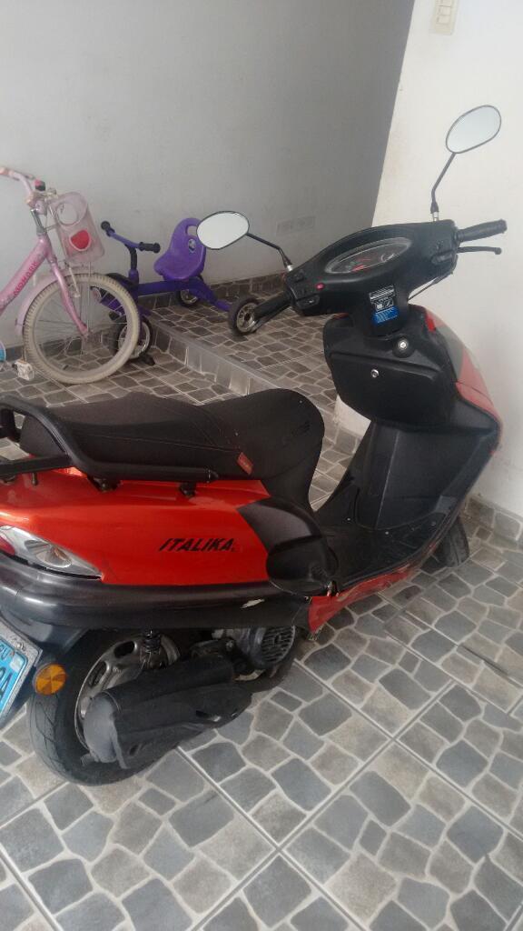 Moto Scooter Italika Cs125