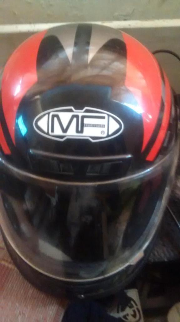 Casco para moto marca MF Helmets diseño elegante NUEVO !