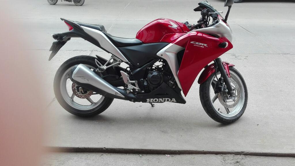 Vendo Cbr 250