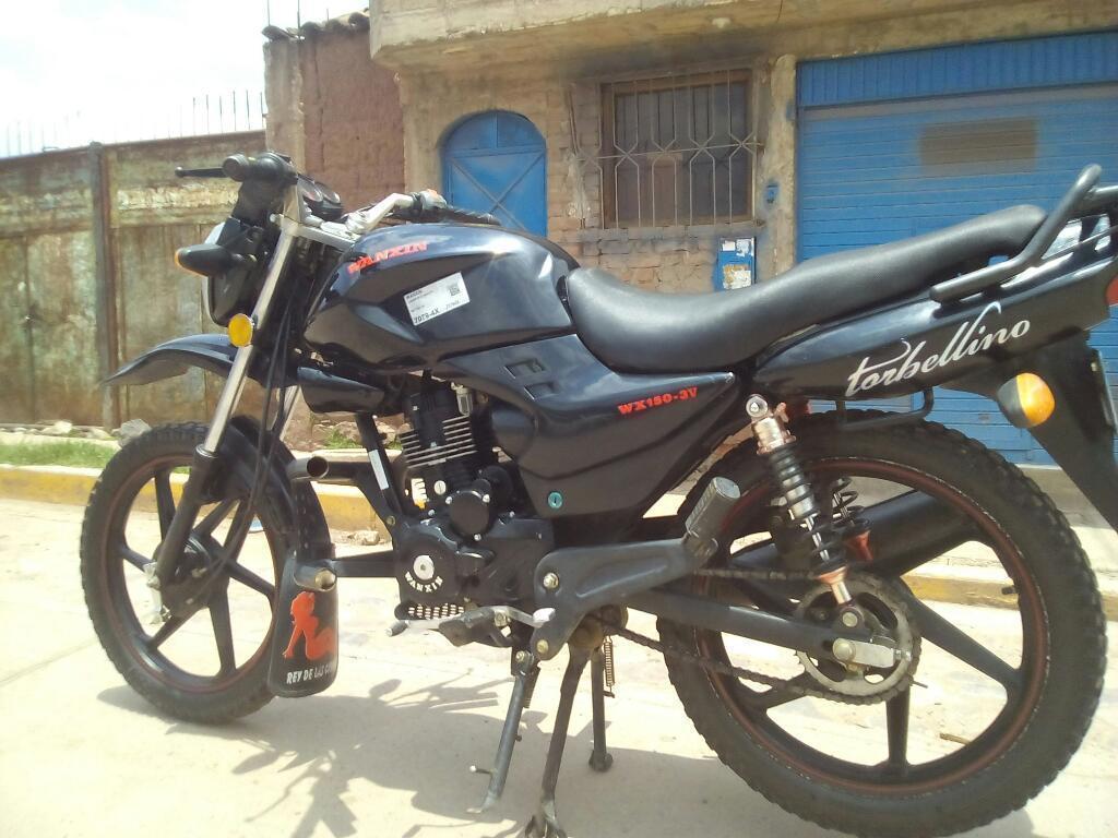 Vendo Moto Waxin por Motivo de Viaje