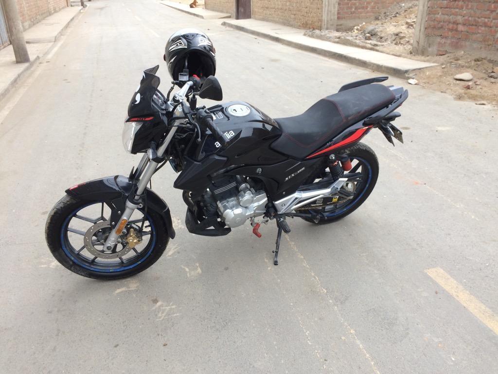 Moto Lineal Apriliia Stx 150