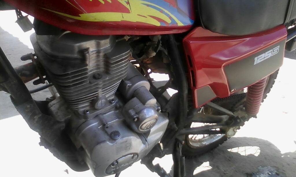 Vendo Moto Buen Estado