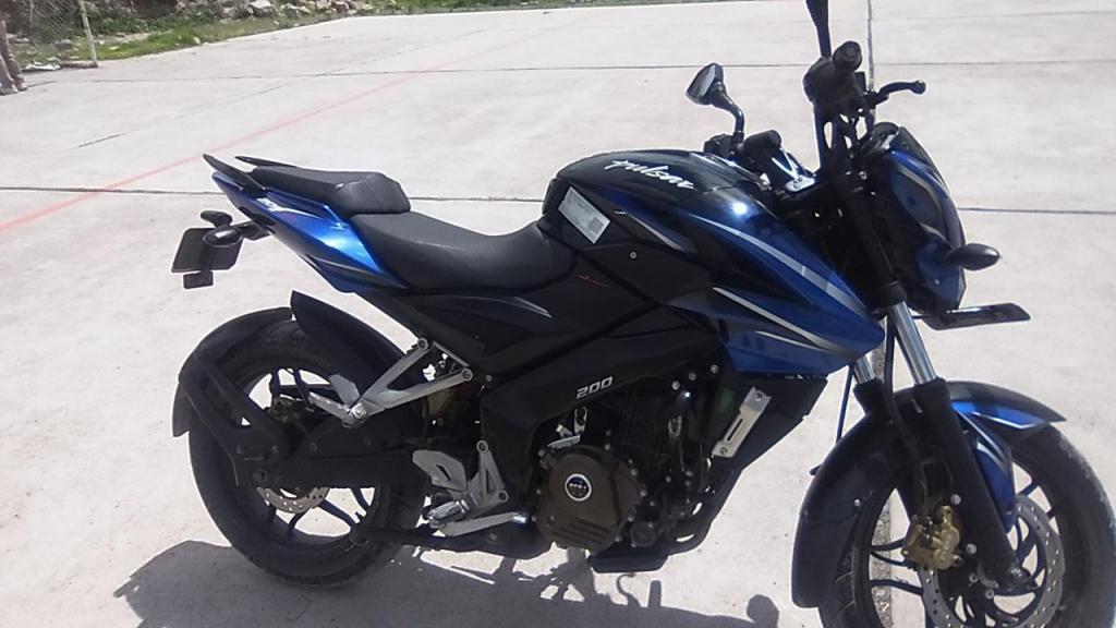 pongo en venta mi moto pulsar NS 200