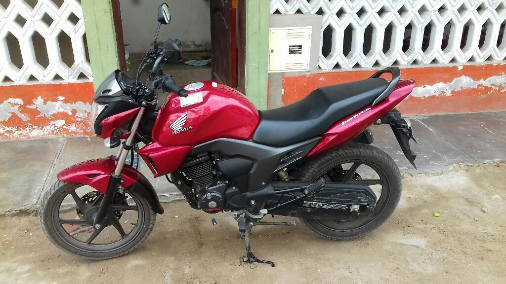 Vendo Honda Invicta 2015