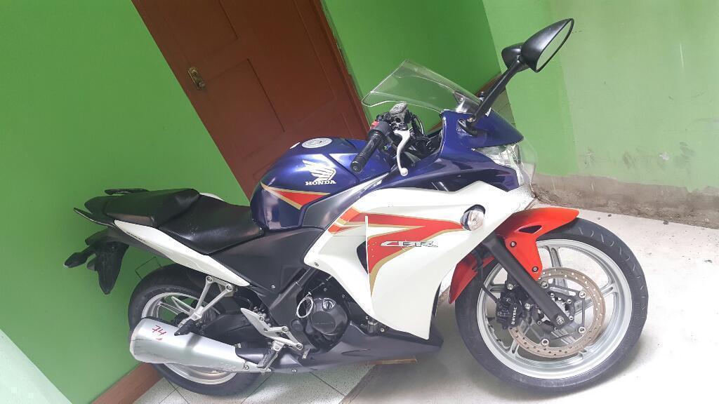 Vendo Cbr 250 R en Buen Estaadoooo