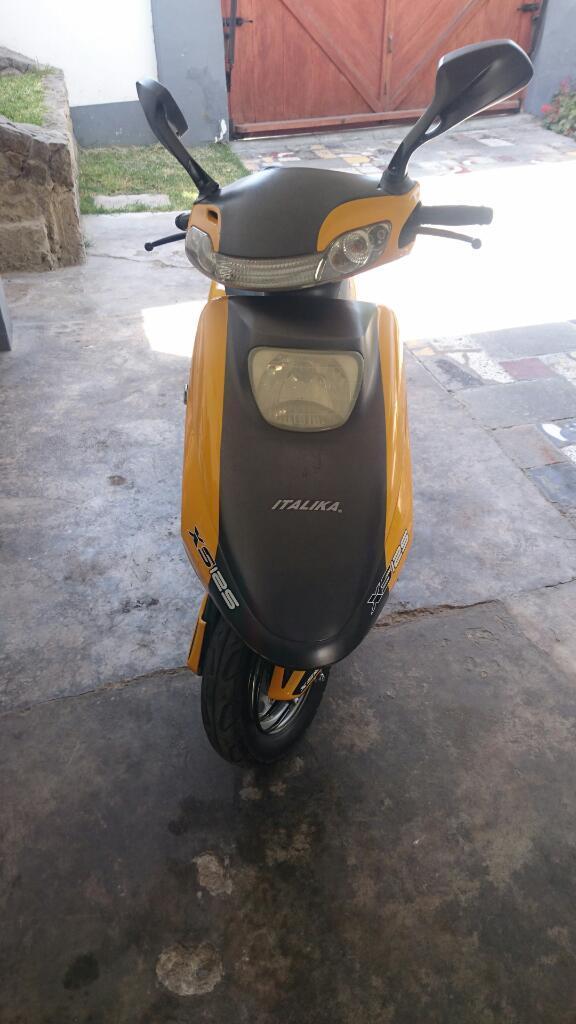 Moto Scooter Italika Xs125