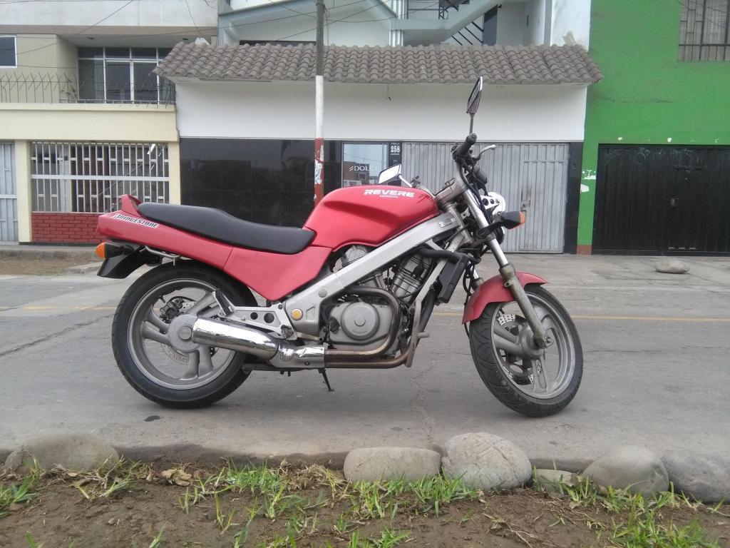 Moto Honda Clasica