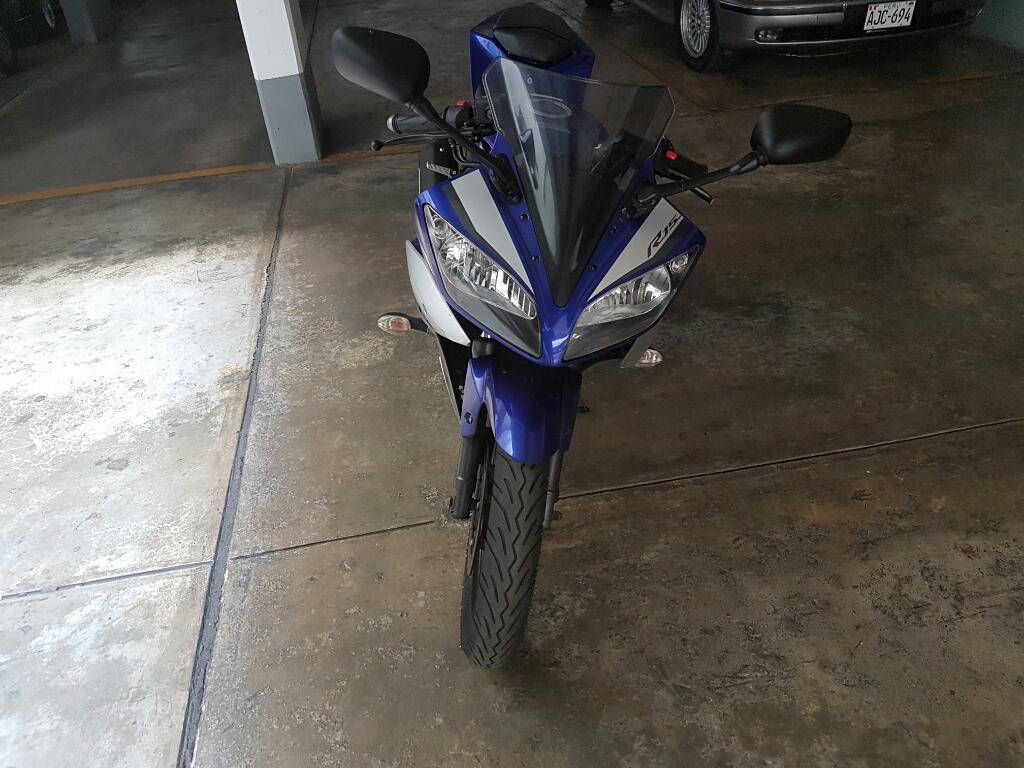 Yamaha R15 2016