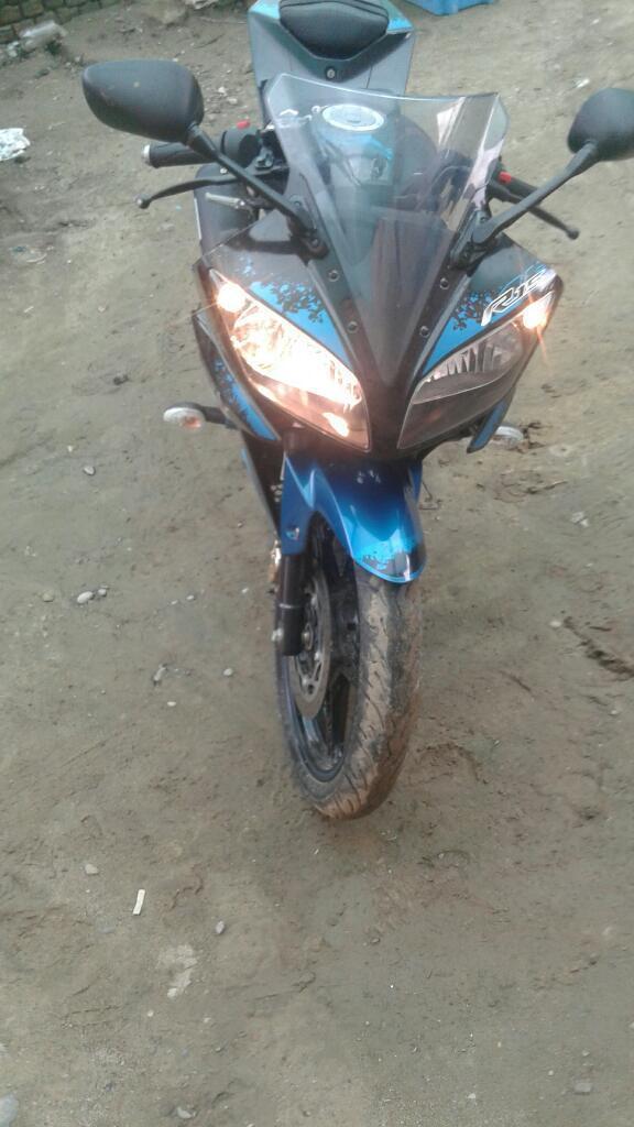 Moto Lineal Yamaha R15 Edition Esspecial