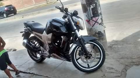 Vendo Moto Fz por Motivo de Viaje
