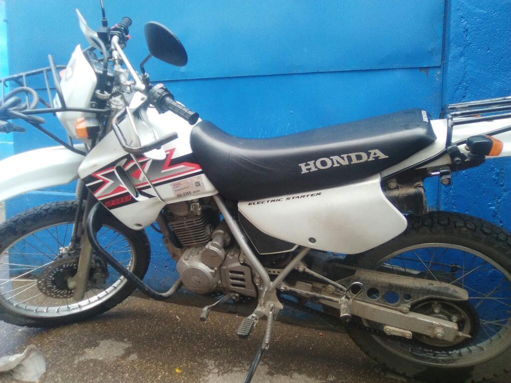 Vendo Moto Honda Xl200