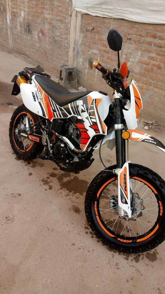 Venta de Una Moto Linial Modelo Ktm