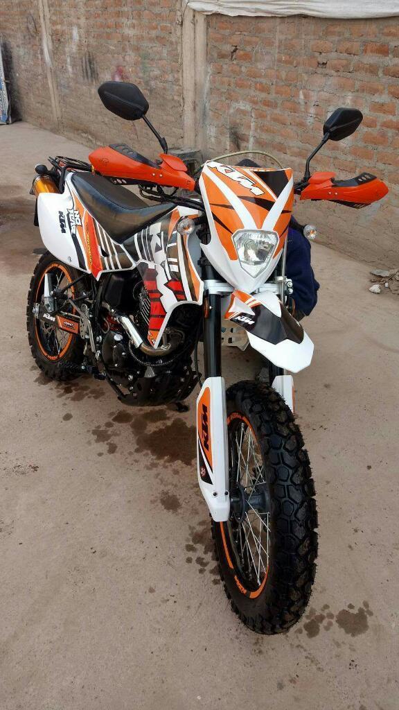 Venta de Una Moto Linial Modelo Ktm