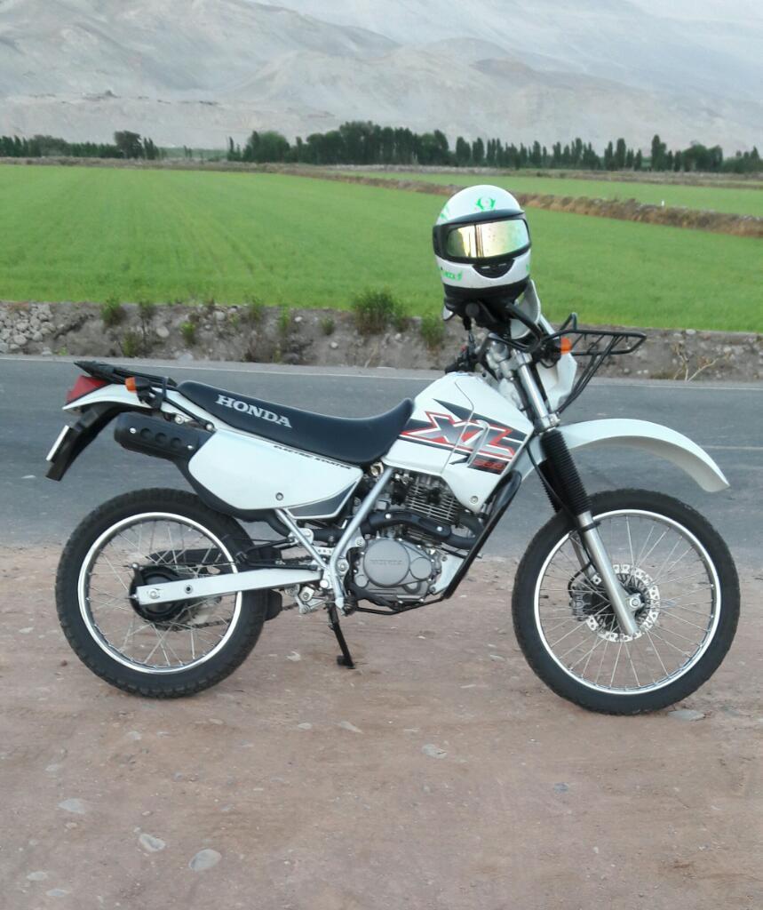 Vendo Moto Honda Xl 200,cel 959889073
