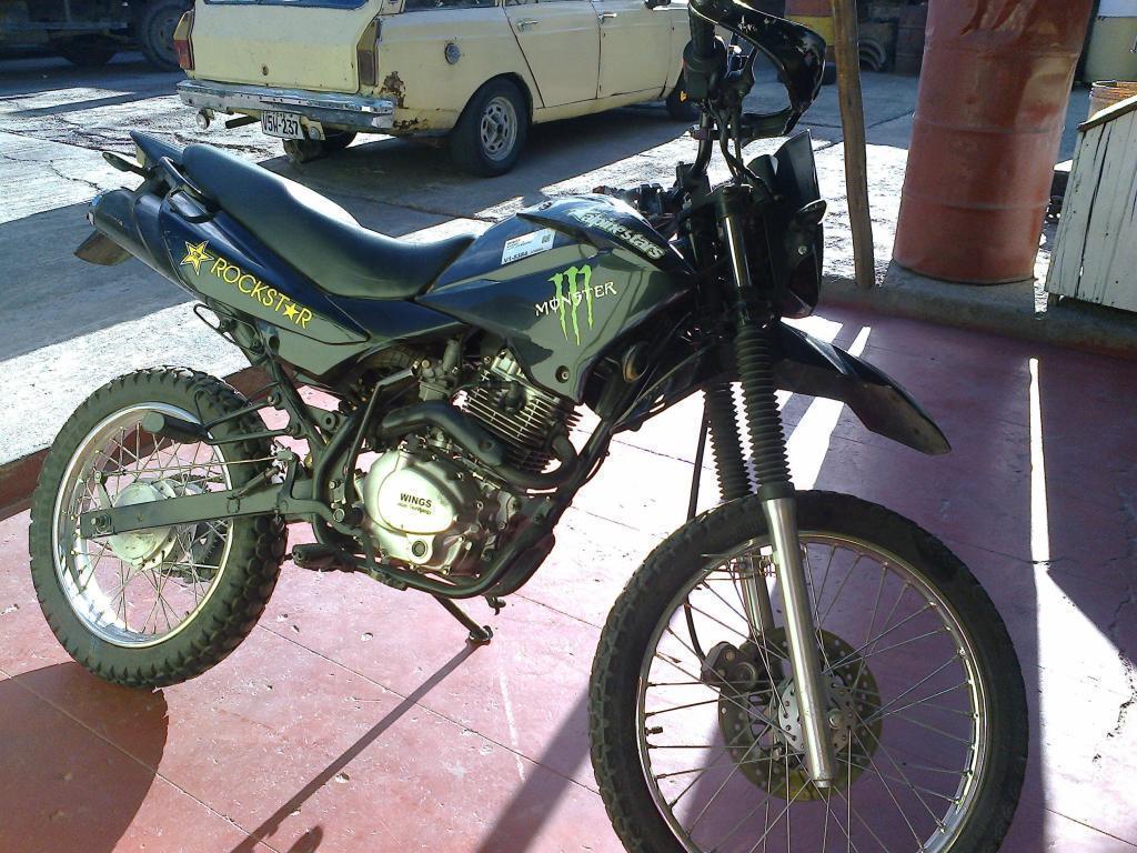 VENDO MOTO