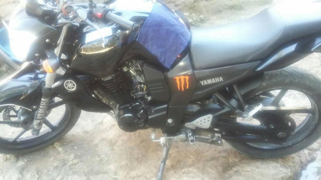 moto yamaha fz 16