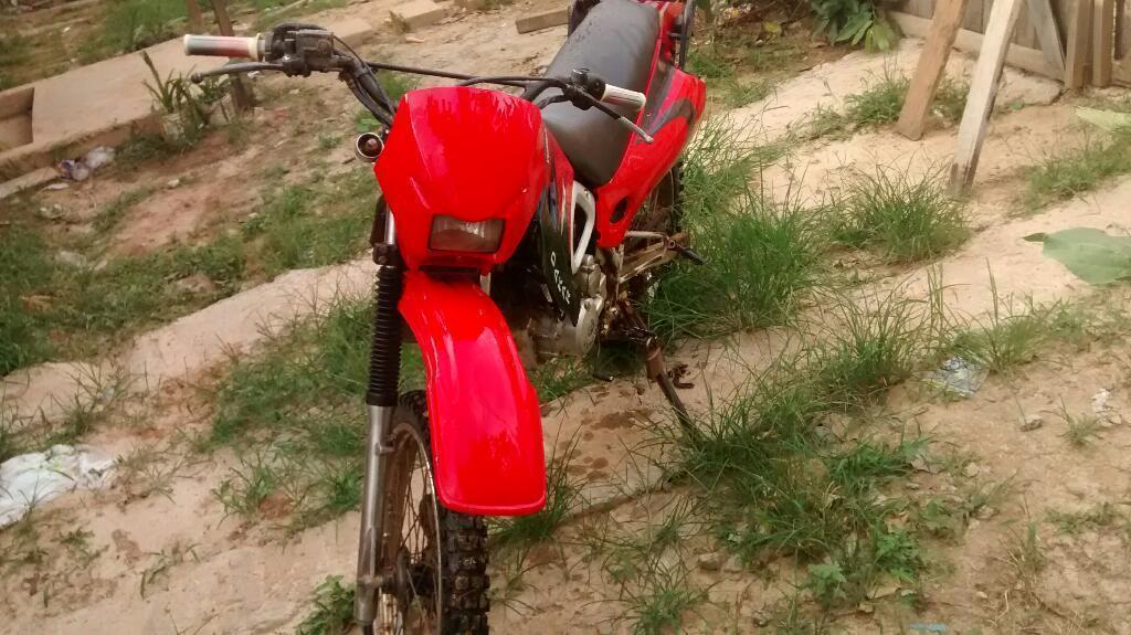 Vendo Moto Yumbo - Dakar