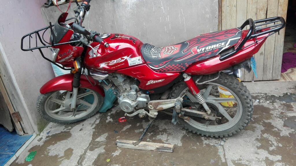 Vendo Motocicleta Honda Modelo Storm