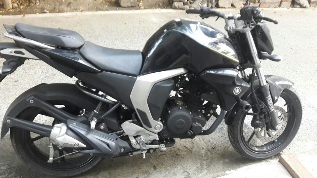 Vendo Moto Yamaha Fz Fi 2'0