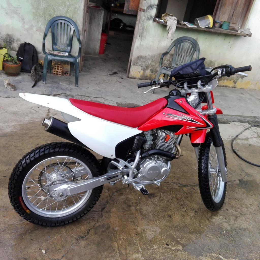 VENDO CRF 230F Marzo 2013