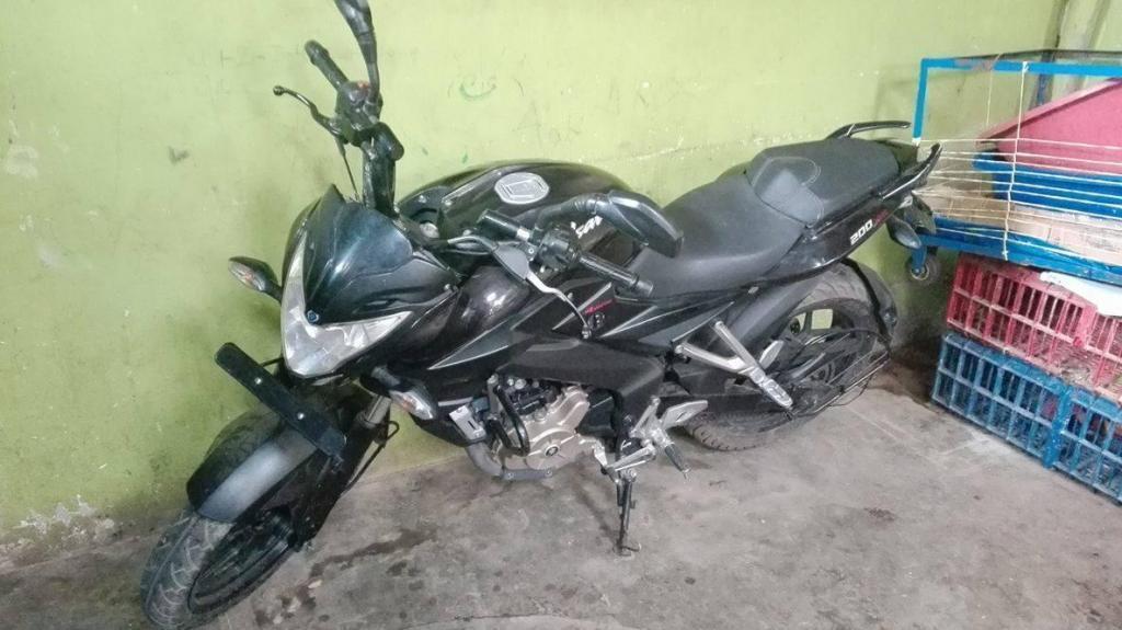 Moto Pulsar 200 NS 2013 Negro