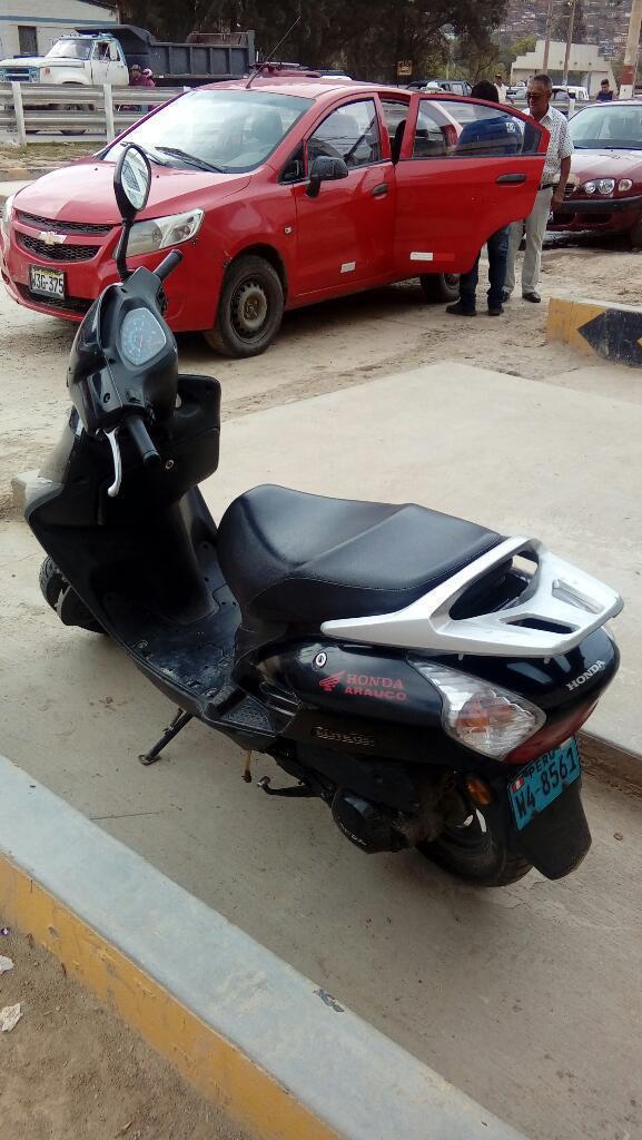 Se Vende Moto Elite Honda 125