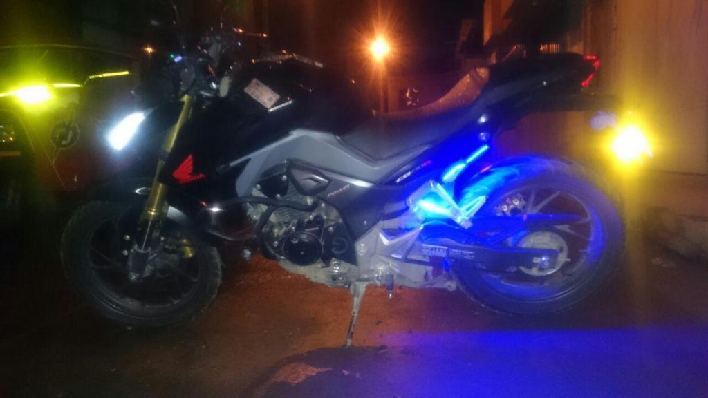 Vendo Moto cb190R