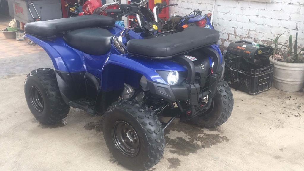 Vendo cuatrimoto yamaha 300 año 2013