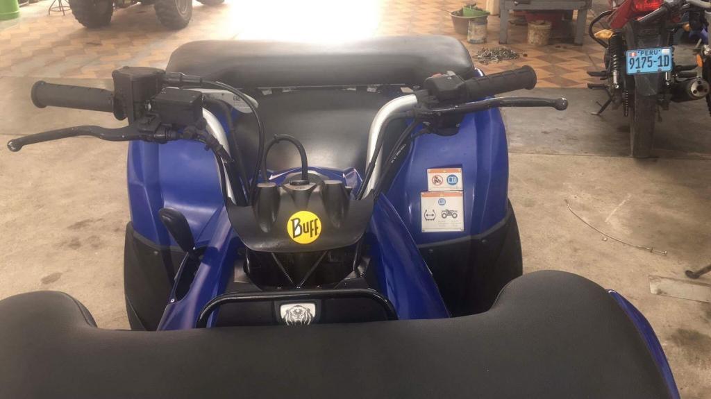 Vendo cuatrimoto yamaha 300 año 2013