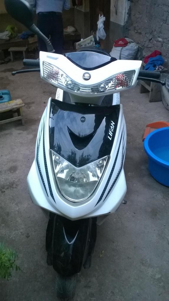 VENDO MOTO SCOOTER MARCA LIFAN 125 EN BUEN ESTADO