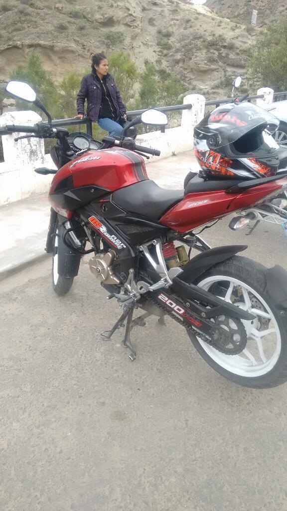 Pulsar Ns 200