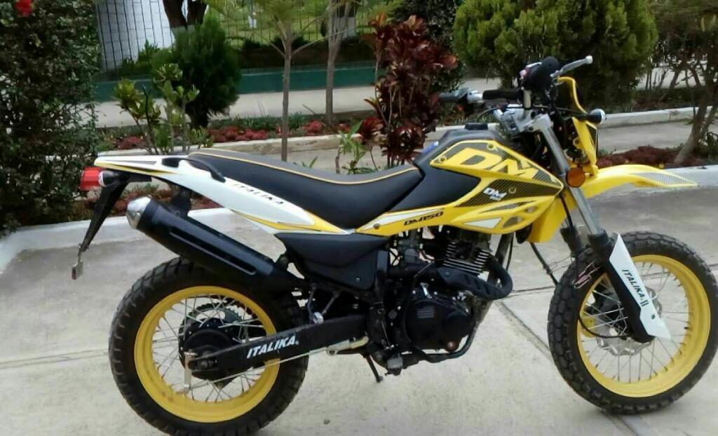 Vendo Moto Italika Nuevo