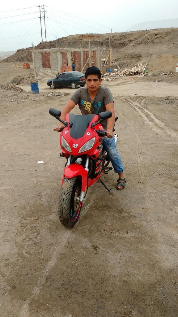 Vendo Mi Moto X Motivo de Viaje