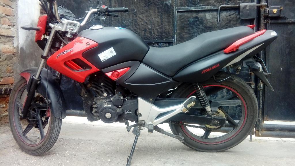 Vendo urgente moto ft180 italika con todo los papeles en regla a 4.150.00