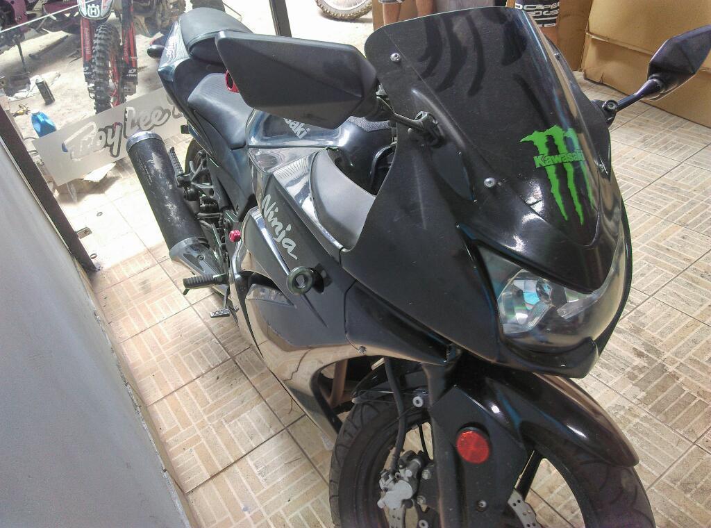 Moto Kawasaki Ninja 250r